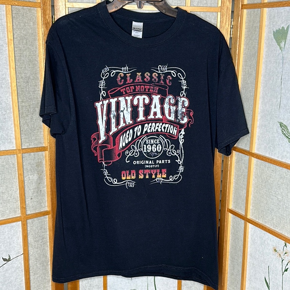 Gildan Vintage Old 1960  Classic Top Notch 
T Shirt Size L UNISEX